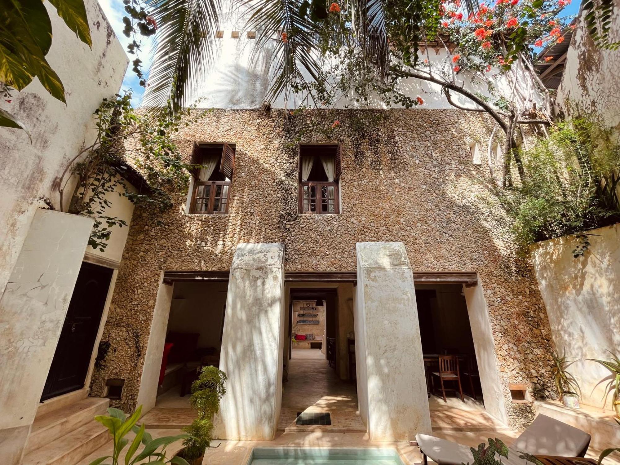 Authentic Swahili Style Villa Milele House Lamu Exterior photo